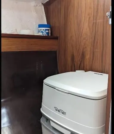 Hotel en barco Sleep Aboard A Beautiful Sailboat In Lisbon - Marina Parque Das Nacoes