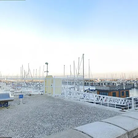 Sleep Aboard A Beautiful Sailboat In - Marina Parque Nacoes Lisbon